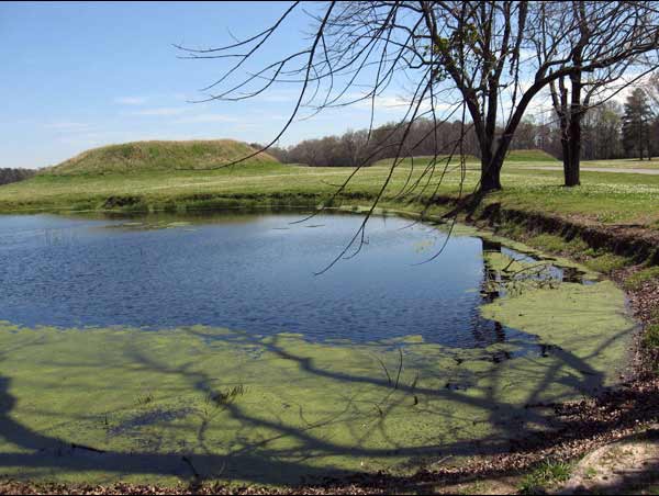 Lake at Moundville State Park